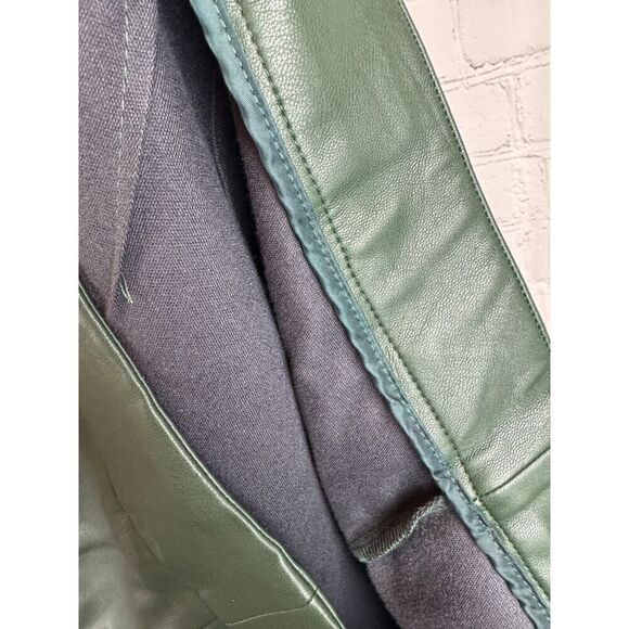 ELOQUII green stretch faux vegan leather cropped ankle pants 24 NWT - Picture 9 of 10